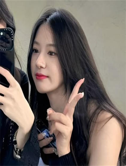 李玟最爱的男人是谁_谢娜调侃赵薇自拍照_树下有片红房子电视剧免费观看